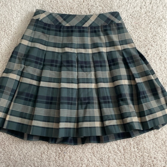 Aritzia Dresses & Skirts - Aritzia plaid skirt